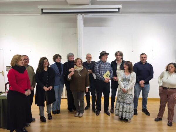 Entrega de premios del Concurso Literario en Béjar con asistentes y premiados