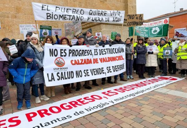 Manifestación del PSOE de Salamanca contra planta de biogás en Villiquera