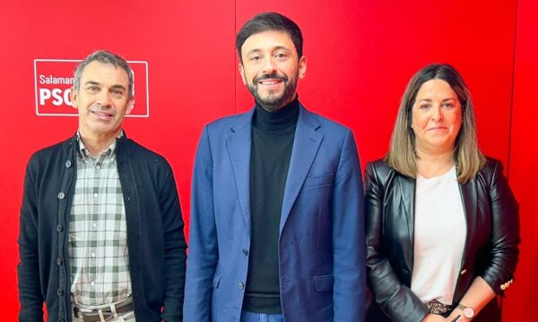 Miembros del PSOE de Salamanca en una rueda de prensa sobre educación y transporte