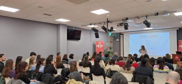 Evento sobre enseñanza del español en Dublín con docentes y estudiantes