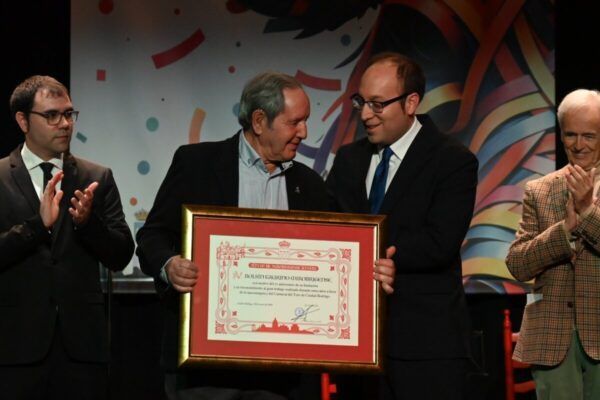 Entrega del título Mirobrigense Ilustre al Bolsín Taurino Mirobrigense en Ciudad Rodrigo