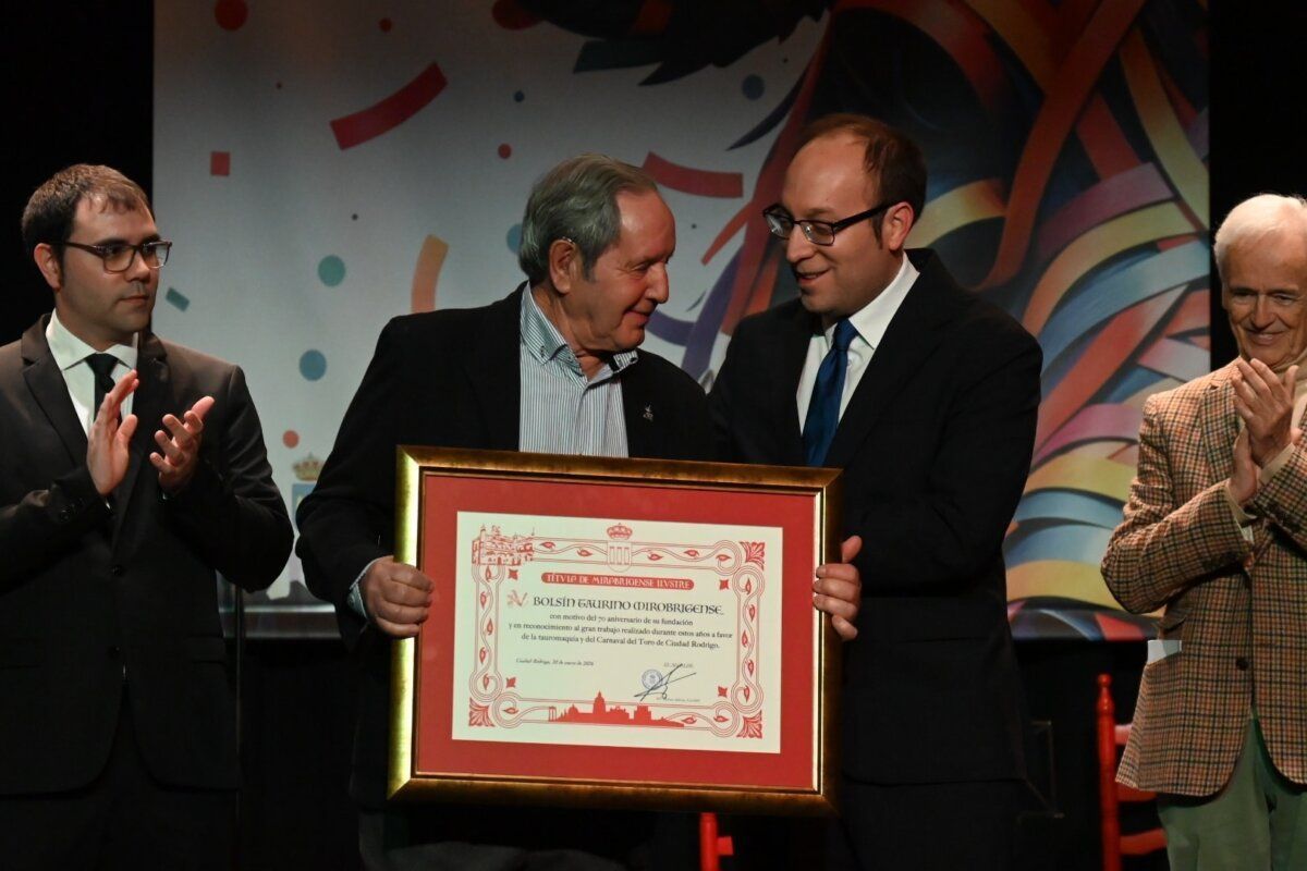 Entrega del título Mirobrigense Ilustre al Bolsín Taurino Mirobrigense en Ciudad Rodrigo
