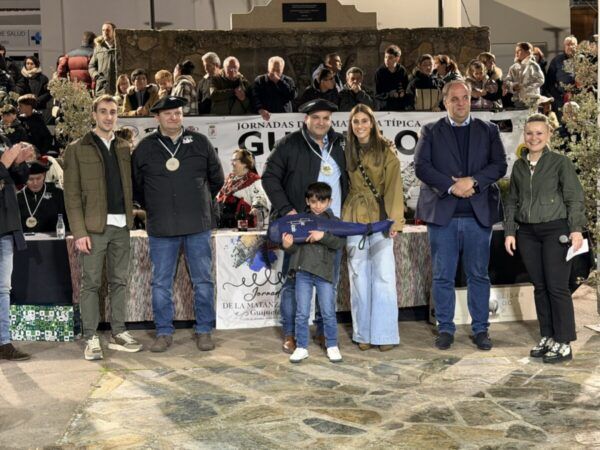 Celebración de la Fiesta del Cerdo Ibérico en Guijuelo con asistentes
