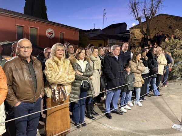 Asistentes a la Fiesta del Cerdo Ibérico en Guijuelo