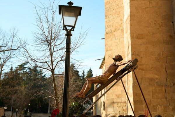 Imagen de la Hermandad de Jesús Flagelado en el Vía Crucis en Salamanca