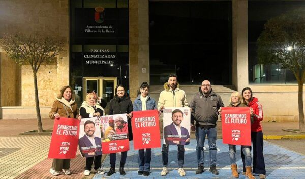 Miembros del PSOE de Salamanca en una jornada de campaña electoral