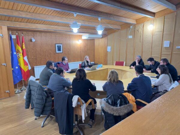 Reunión en Aldeatejada para sorteo de mesas electorales
