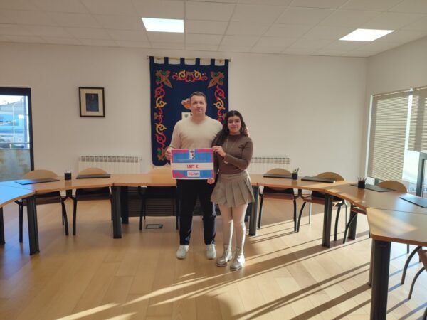 Entrega de cheque a la Asociación Síndrome de Noonan en Doñinos