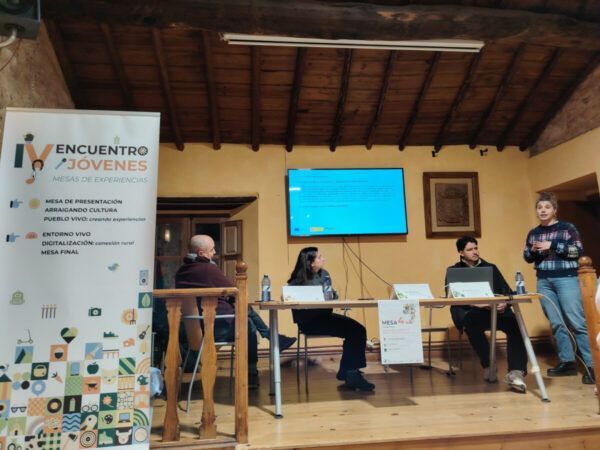 Participantes en el IV Encuentro de Jóvenes en el Medio Rural en Morille