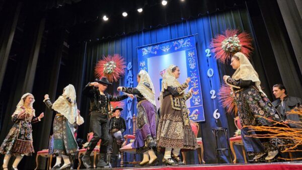 Grupo de personas bailando en el Carnaval del Toro 2026 en Ciudad Rodrigo