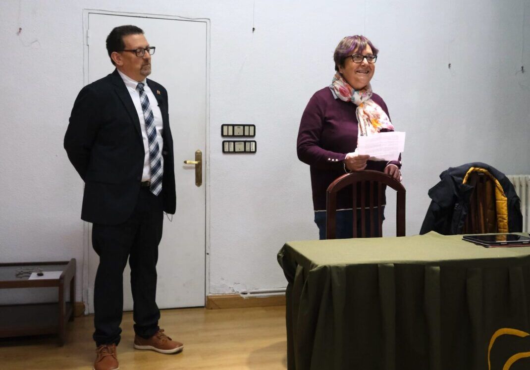 Raúl Molina Recio durante su conferencia sobre los Zúñiga en Béjar