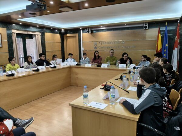 Reunión del Consejo de la Ciudad de las Niñas y los Niños en Carbajosa