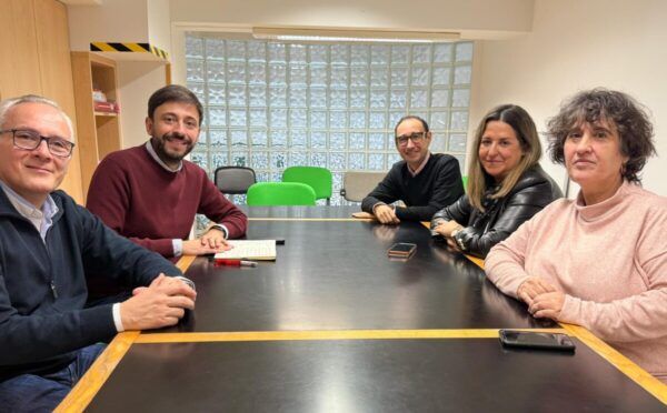 Encuentro de trabajo entre PSOE Salamanca y sindicato CSIF en una mesa