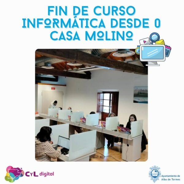 Participantes en el curso de informática en Casa Molino