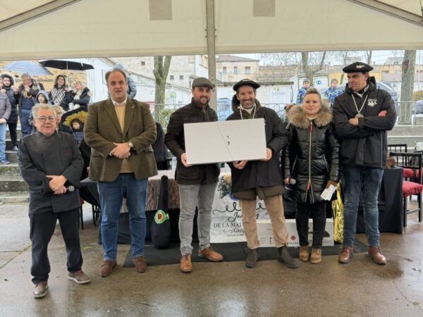 Inauguración del XL Programa de las Matanzas en Guijuelo con autoridades y homenajeados.