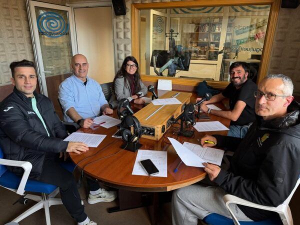 Grupo de personas en la gala de los Premios del Deporte Guijuelo 2025