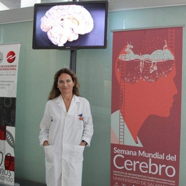 Investigadora en evento sobre ayudas a la investigación del cáncer en Salamanca