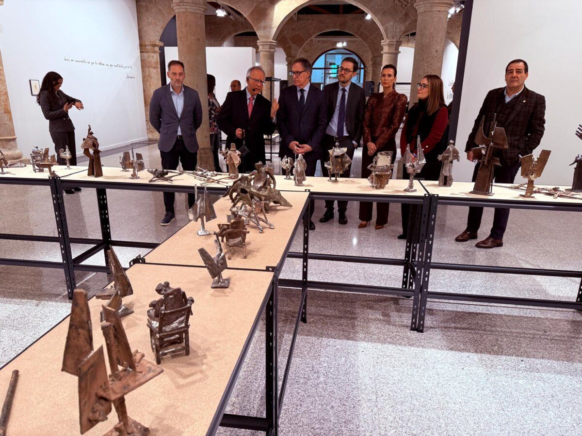 Inauguración de la exposición Confiar en lo invisible en Salamanca