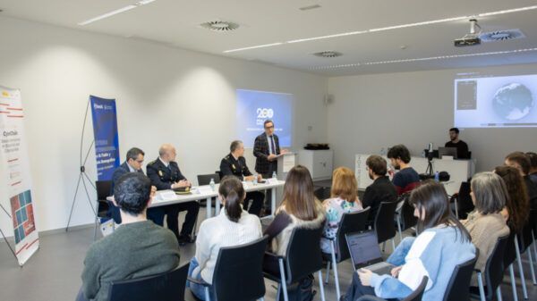 Presentación del programa C1B3RWALL ACADEMY en la Universidad de Salamanca