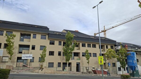 Edificio de viviendas protegidas en Pizarrales en construcción