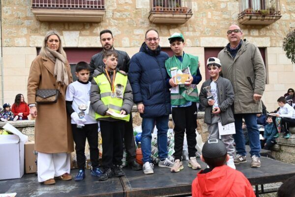 Entrega de premios en el XIV Cross de Carnaval en Ciudad Rodrigo