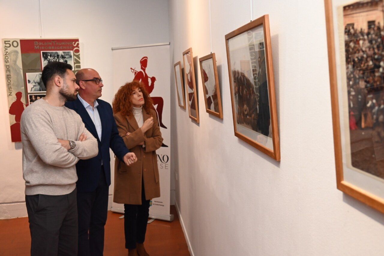Inauguración de la exposición del 70 aniversario del Bolsín Taurino Mirobrigense en Ciudad Rodrigo.