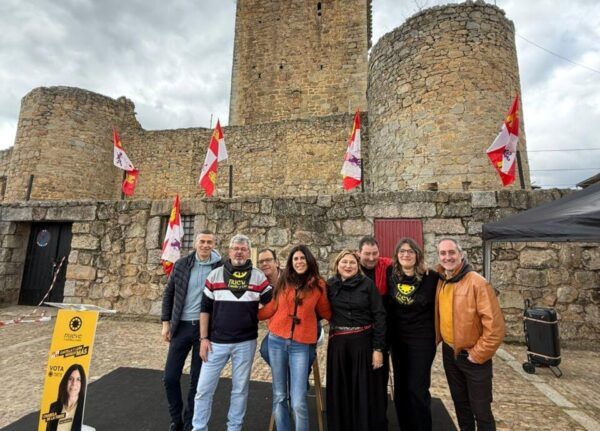 Grupo de personas en el acto por el Día de la Mujer Rural en Miranda del Castañar