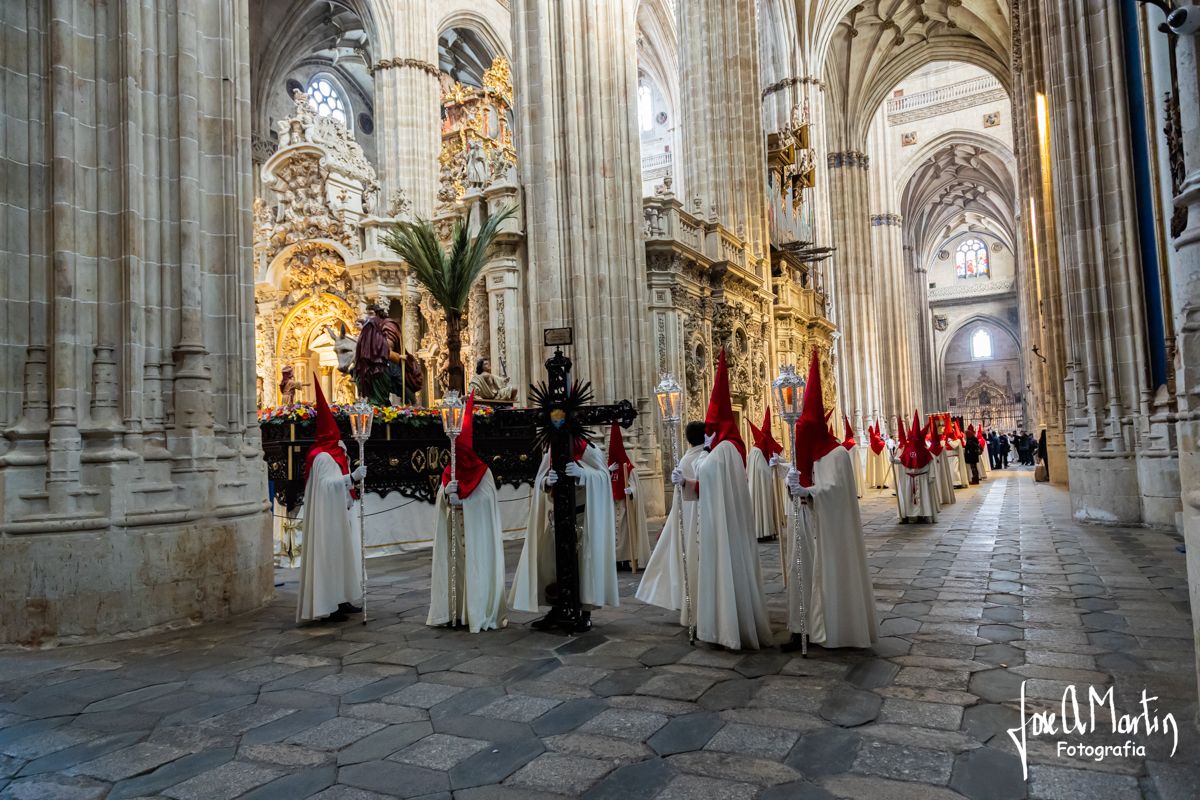 Procesión de la Hermandad de la Agonía y Perdón en Salamanca