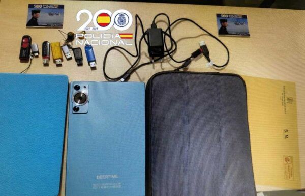 Objetos recuperados por la policía tras una detención en Salamanca