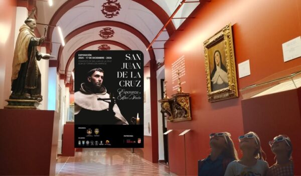 Interior del Convento de San Juan de la Cruz durante la exposición
