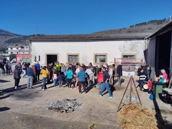 Celebración de la Fiesta de la Matanza en Cepeda con gran participación de la comunidad