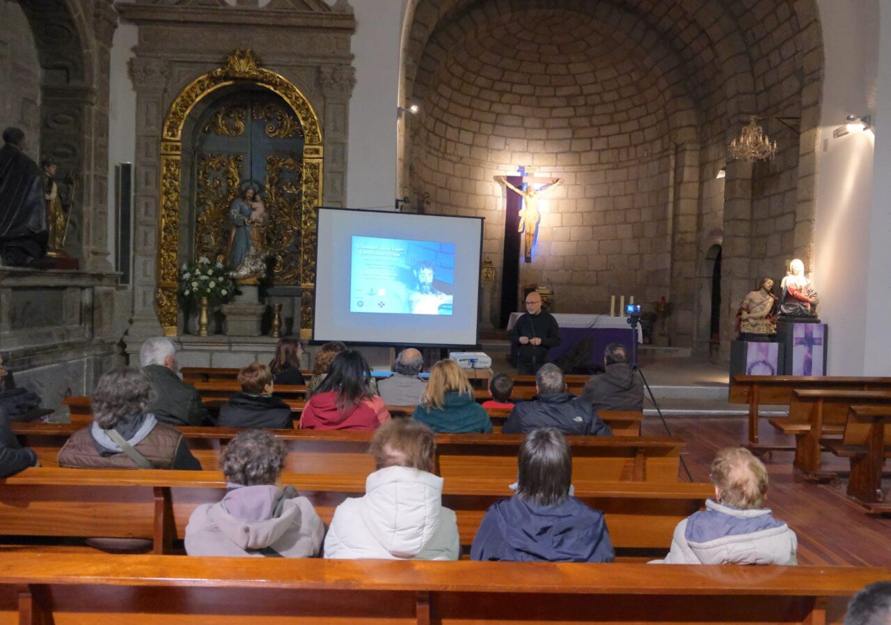 Conferencia sobre el Cristo del Amparo en la iglesia de San Juan Bautista