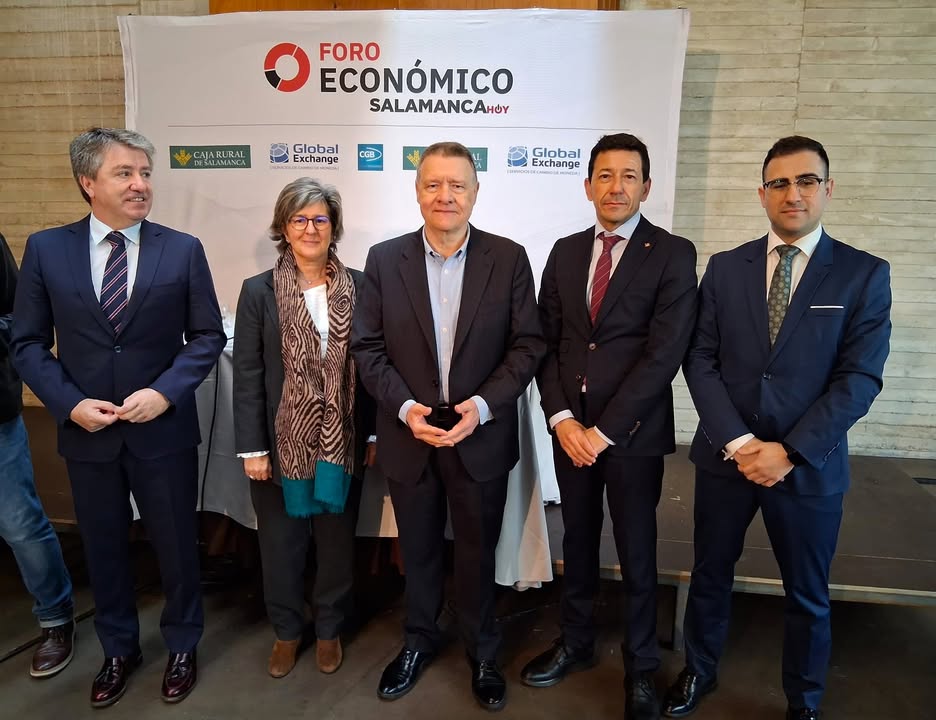 Líderes empresariales en el foro económico 'Momento de España' en Salamanca.