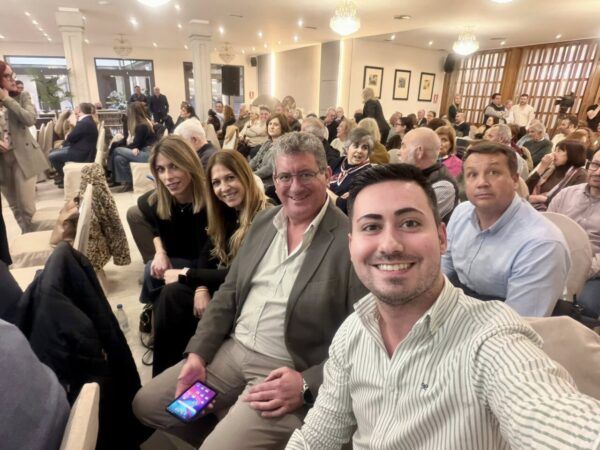 Representantes del PP en un acto de campaña en Peñaranda
