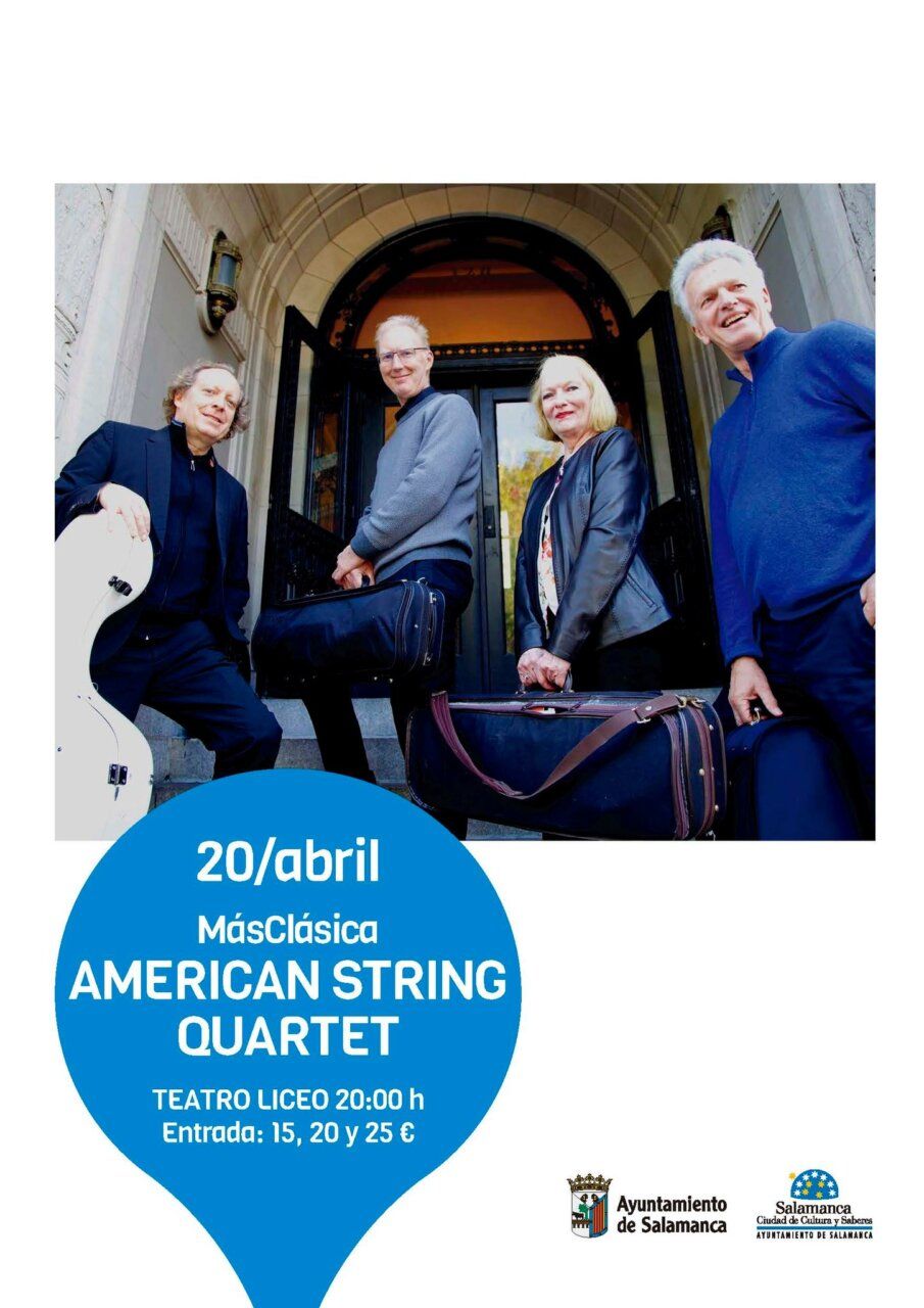 Cuarteto de cuerdas americano en la entrada del Teatro Liceo de Salamanca