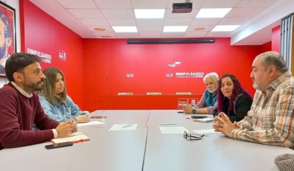 Reunión del PSOE de Salamanca con bomberos sobre prevención de incendios