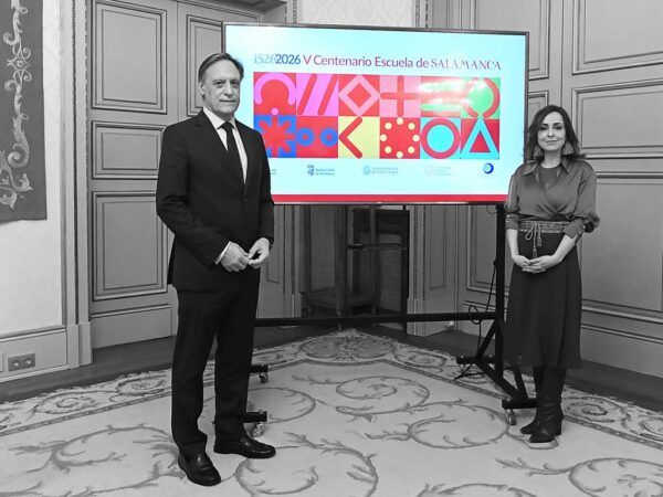 Presentación del V Centenario de la Escuela de Salamanca con autoridades