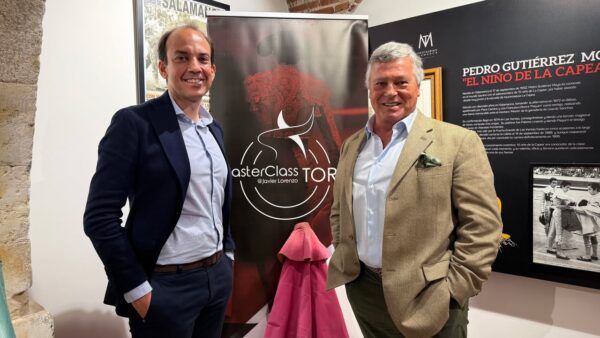 Víctor Mendes y Javier Lorenzo en la MasterClass de Toros en Salamanca