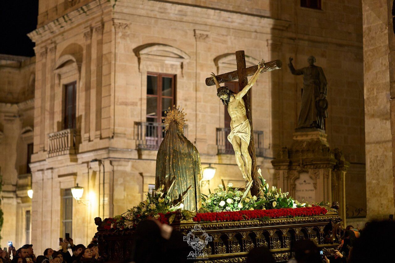 Procesión de la Hermandad Universitaria en Martes Santo en Salamanca