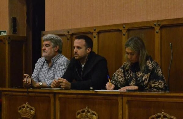 Reunión del pleno municipal en Ciudad Rodrigo el 14 de abril de 2026