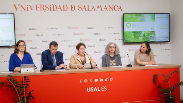 Presentación del Día de la Fascinación por las Plantas en la Universidad de Salamanca