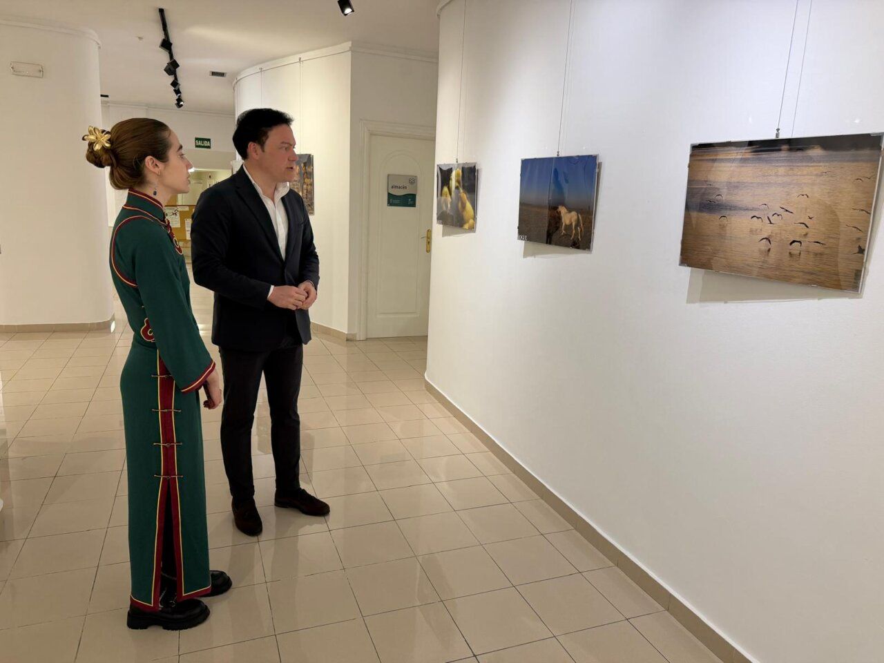 Inauguración de la exposición fotográfica en el Espacio Joven de Salamanca