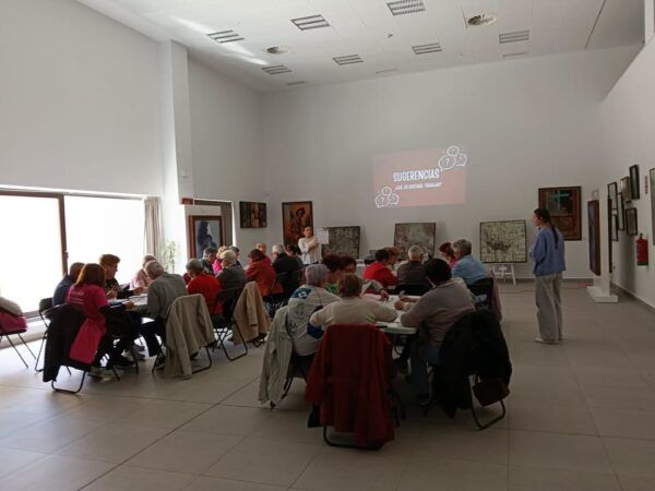Participantes en el Taller Municipal de Memoria en Alba de Tormes