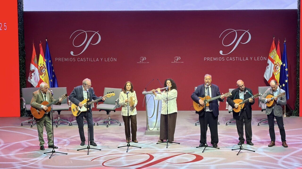 Actuación musical en la gala de los Premios Castilla y León 2025