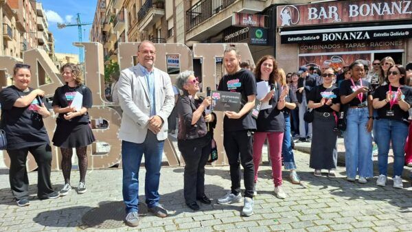 Entrega de premios en la XVI Galería Urbana del Barrio del Oeste.