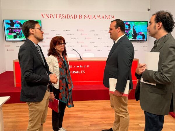 Concejales y vicerrectora en la presentación de los Premios San Marcos