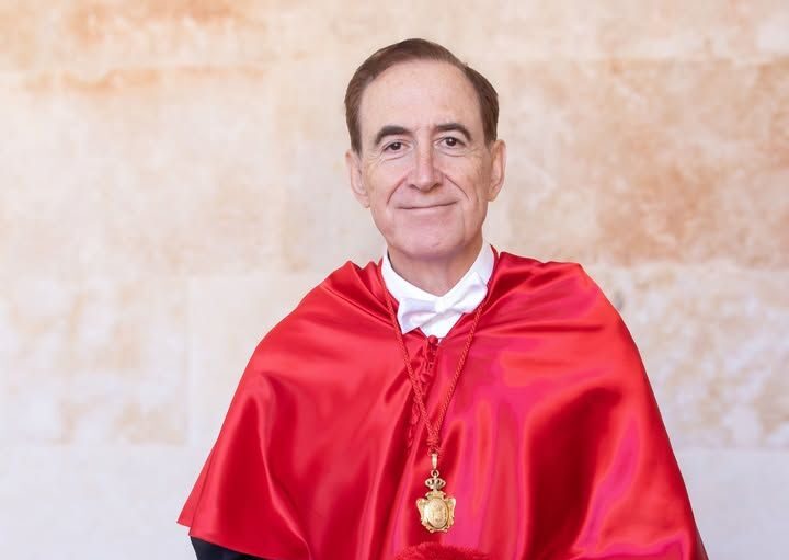 Investidura de Antonio Huertas como doctor honoris causa en la Universidad de Salamanca