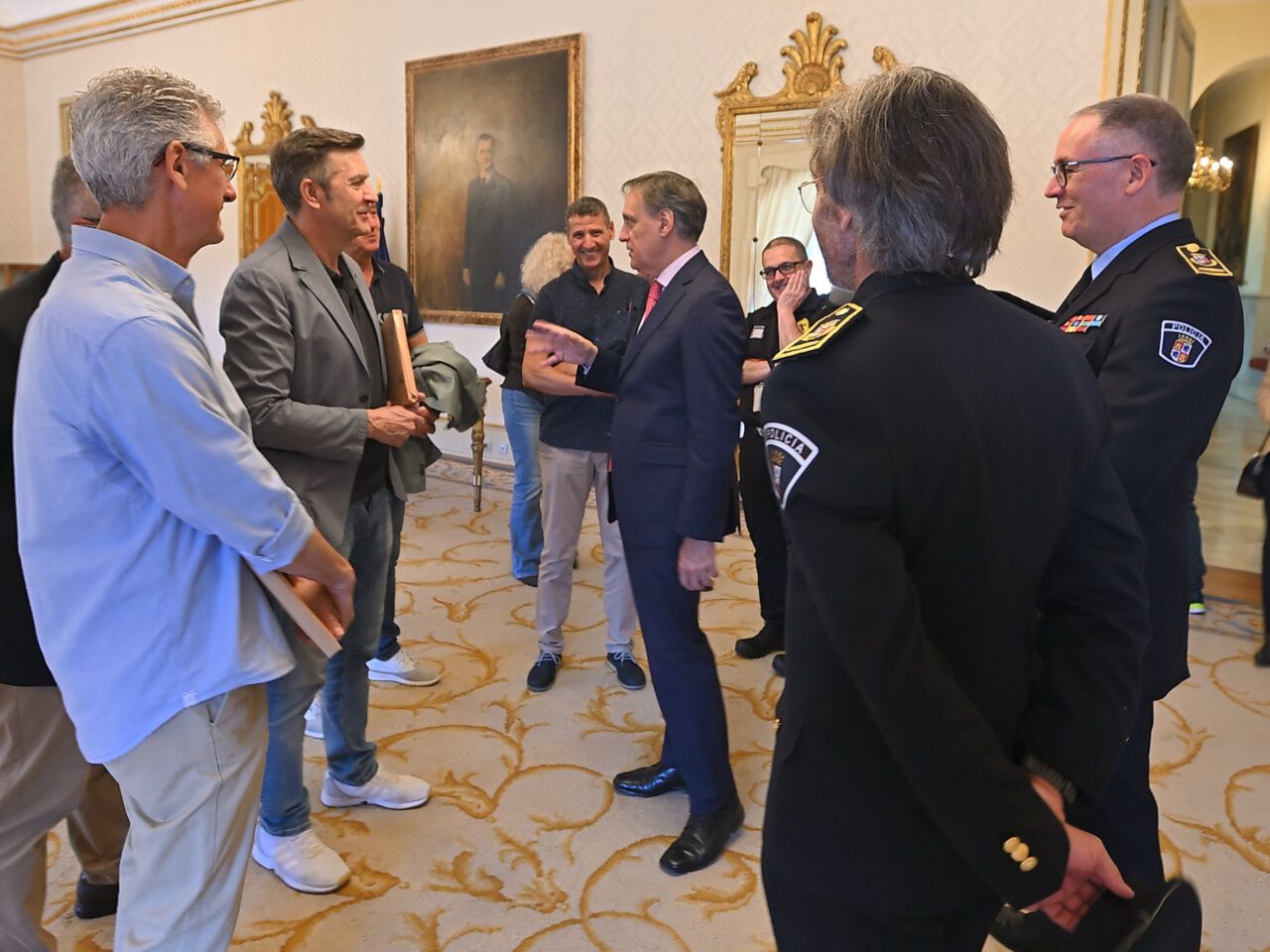 Funcionarios jubilados en el Ayuntamiento de Salamanca durante un homenaje