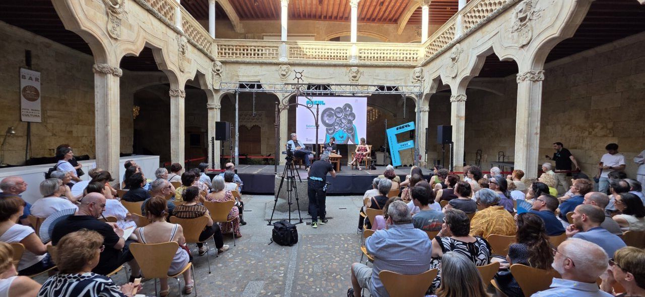 Gonzalo Santonja en FÀCYL 2026 con público en Salamanca