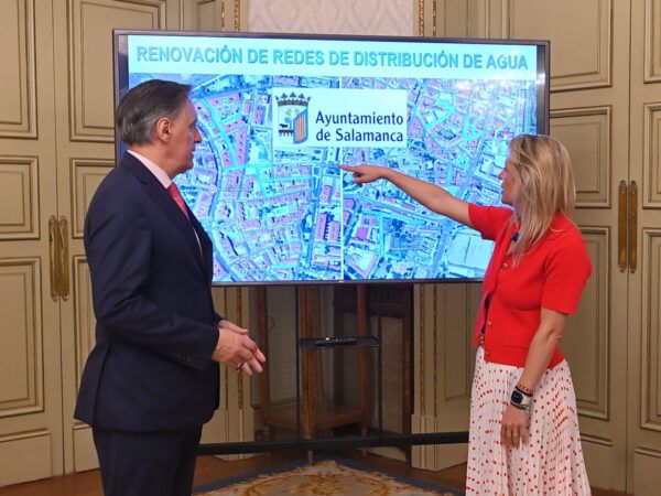 Presentación sobre la renovación de tuberías en el Ayuntamiento de Salamanca